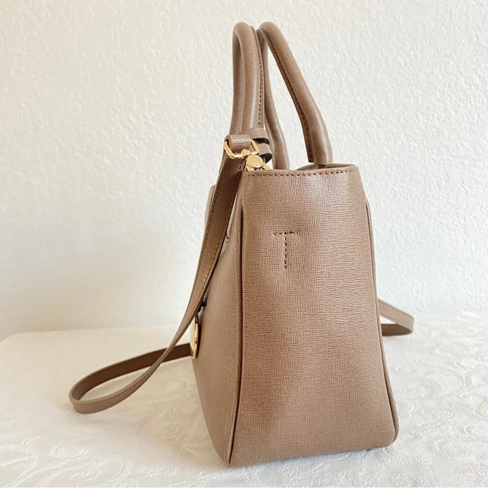 FURLA Medium Saffiano tote